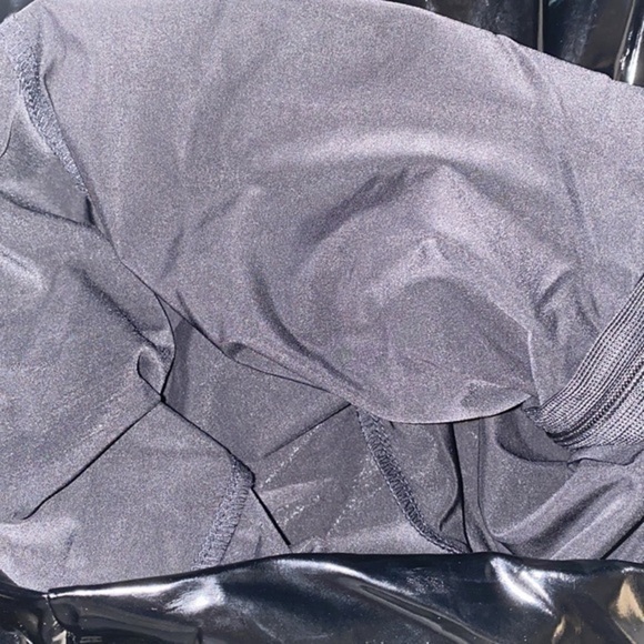 NWT Perfect Control Temperature Patent Leather Legging in Black NonnaCollection - Picture 15 of 16